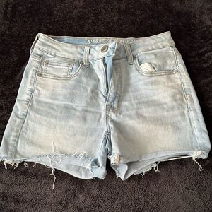 american eagle light wash denim shorts